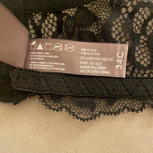 NWOT Daisy Fuentes black lace fitted 34C lace bralette - Picture 7 of 7